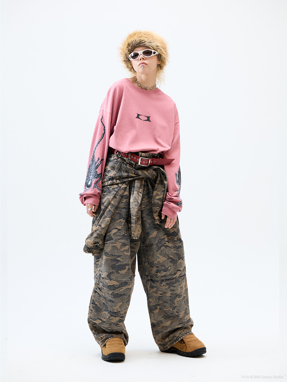 ◆CRITIC CRITIC X ALIEN WALK LONG SLEEVE TS◆ 크리틱(CRITIC) CRITIC X ALIEN WALK LONG SLEEVE TS PINK