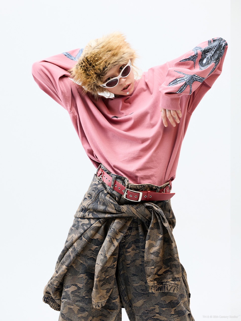크리틱(CRITIC) CRITIC X ALIEN WALK LONG SLEEVE TS PINK