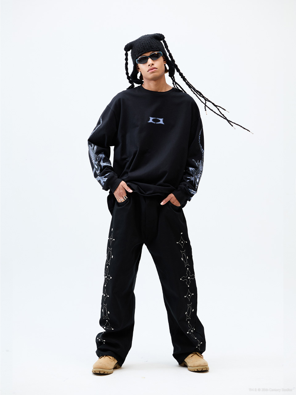 크리틱(CRITIC) CRITIC X ALIEN WALK LONG SLEEVE TS BLACK