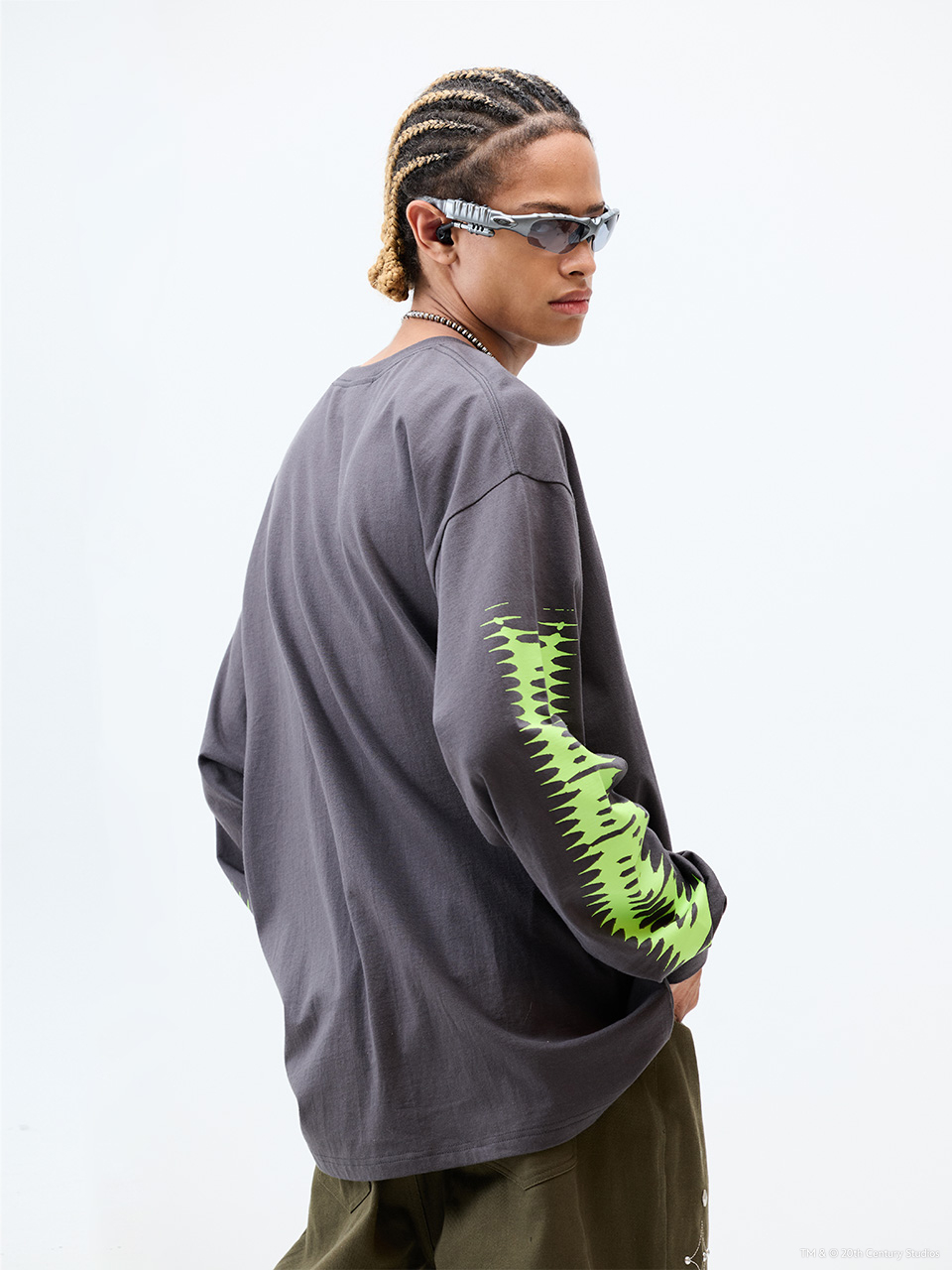 크리틱(CRITIC) CRITIC X ALIEN COLLAGE LONG SLEEVE TS