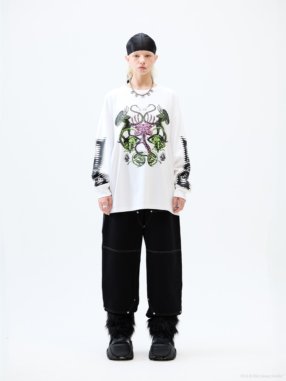 [CRITIC] CRITIC X ALIEN COLLAGE LONG SLEEVE TS /追跡付 크리틱(CRITIC) CRITIC X ALIEN COLLAGE LONG SLEEVE TS WHITE