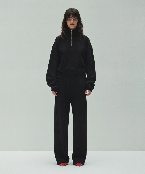 DIAGONAL LOGO HALF ZIP UP (black)