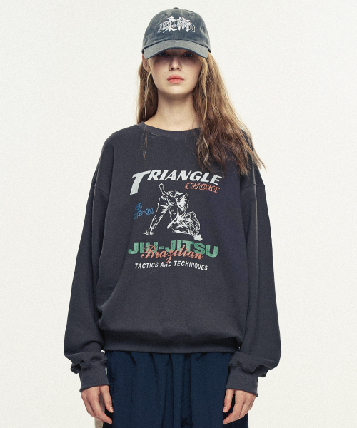 Triangle Choke Sweatshirt_Charcoal