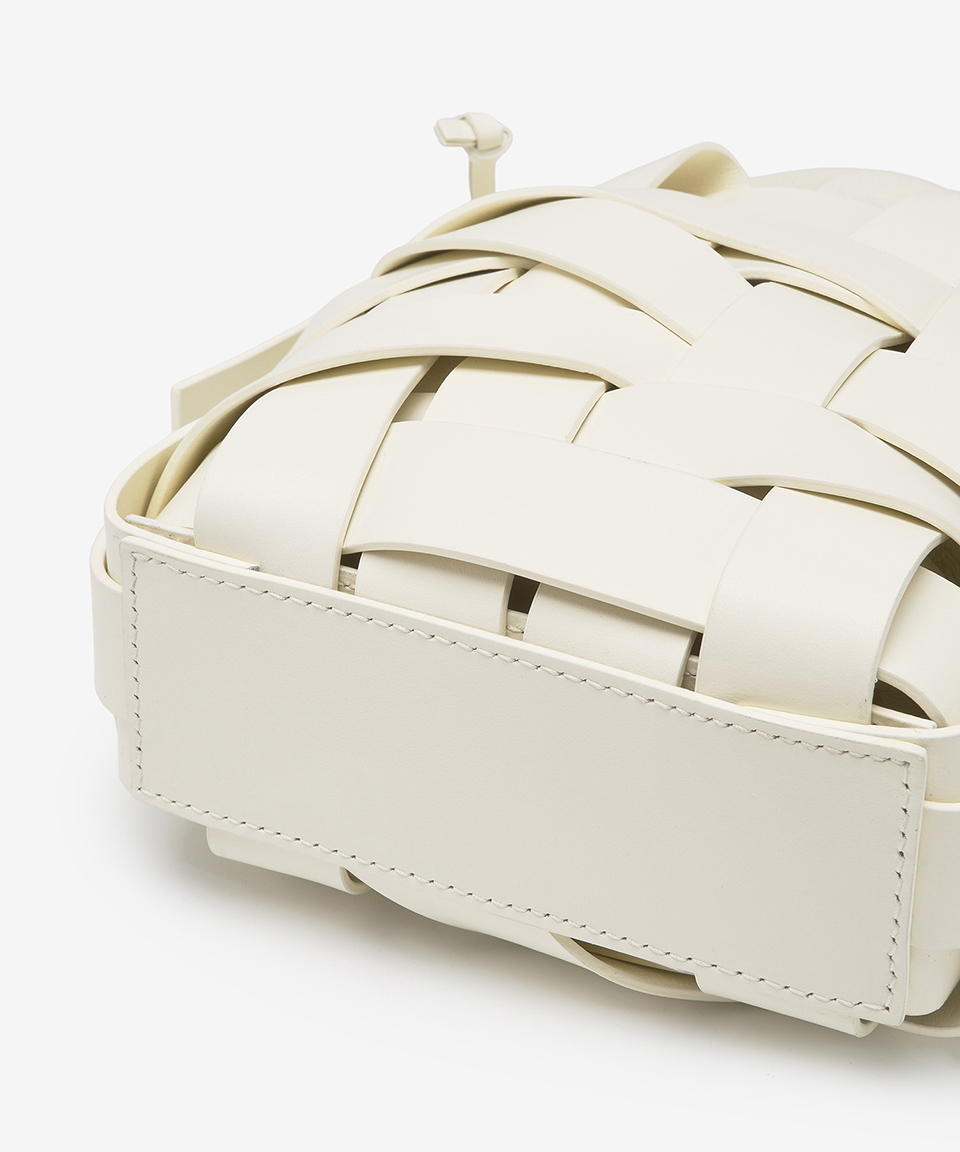 Jil Sander★スモール ネスト クロスバッグ J07WG0074P7118106 MUSINSA | JIL SANDER Small Nest Crossbody Bag - Eggshell