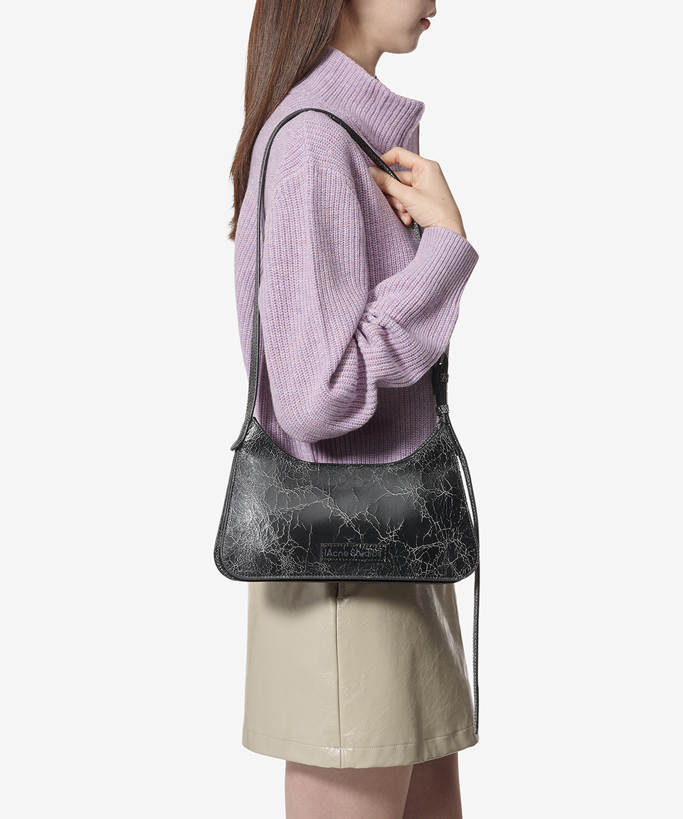 ■Acne Studios■ Mini Flat Shoulder Bag Black A10351900 A103 202408091822097345083550766b5d
