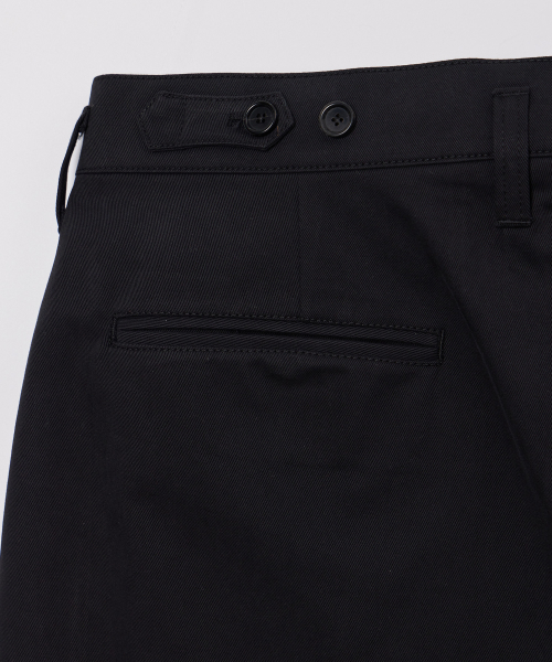 MAN CLASSIC CHINO PANTS DEEP BLACK