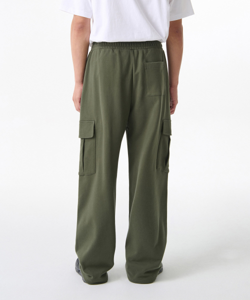 ONE TUCK WIDE CARGO SWEAT PANTS [KHAKI]