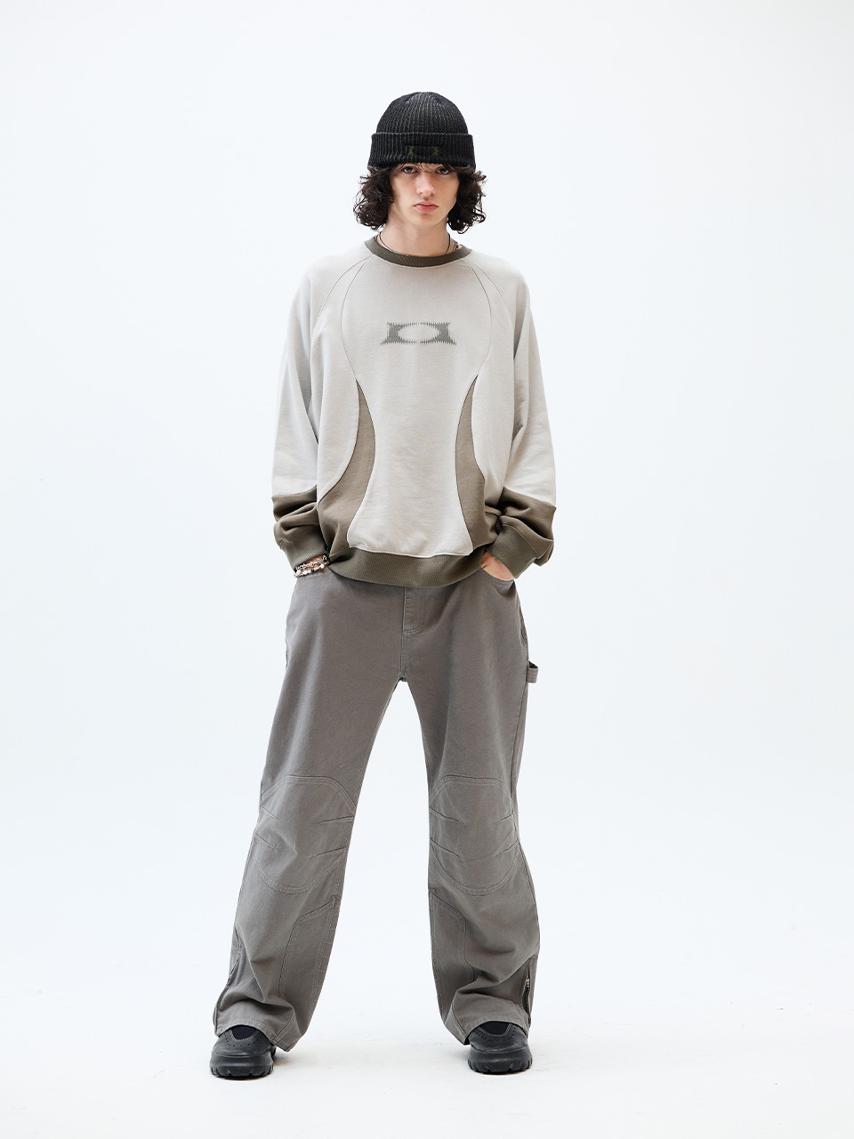 ★CRITIC★WORMHOLE INCISION SWEATSHIRT MUSINSA | CRITIC WORMHOLE INCISION SWEATSHIRT GREY