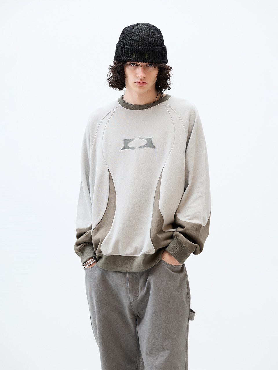 ★CRITIC★WORMHOLE INCISION SWEATSHIRT MUSINSA | CRITIC WORMHOLE INCISION SWEATSHIRT GREY
