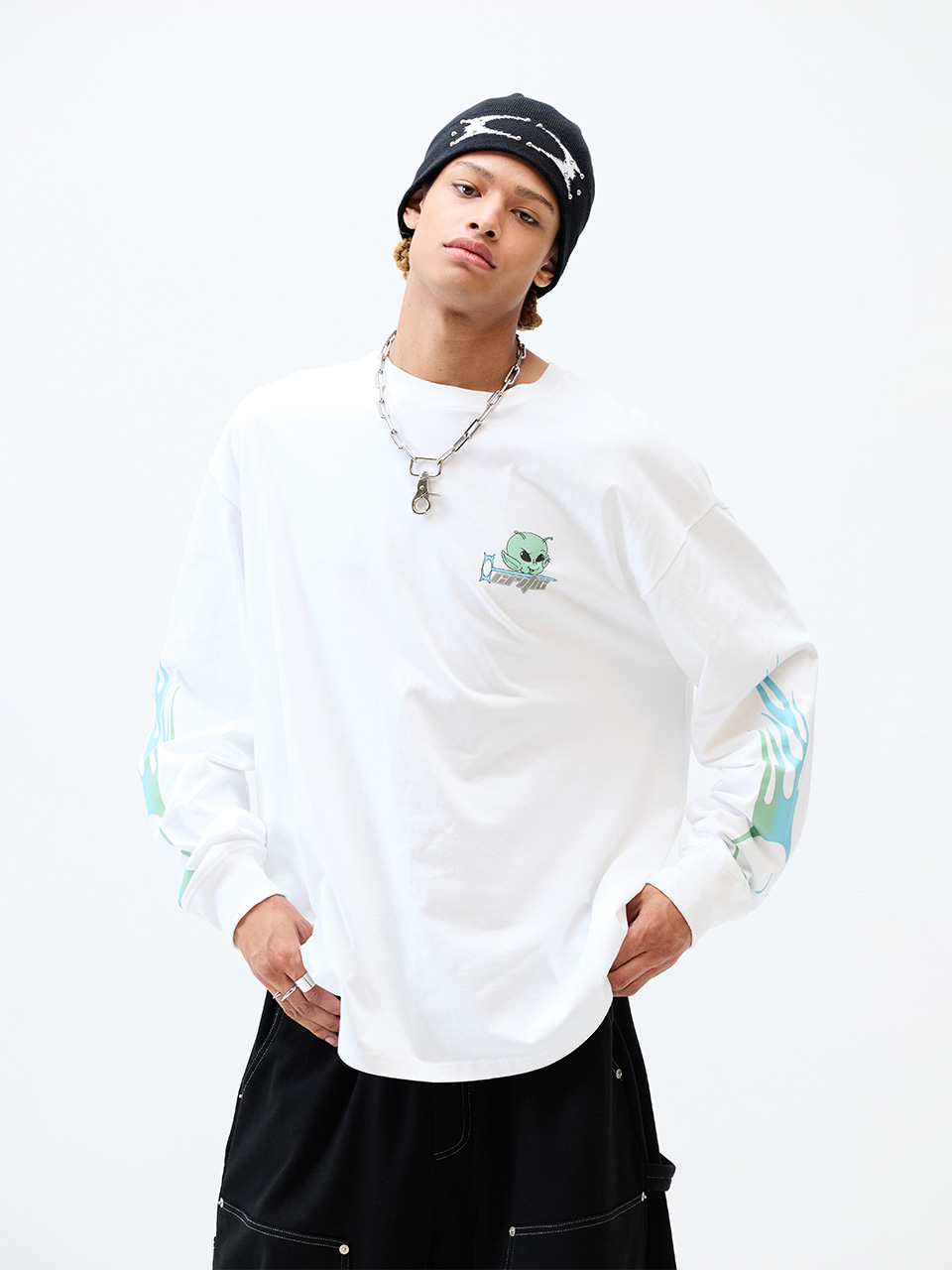 MUSINSA | CRITIC CRITIC DEVILMAN LONG SLEEVE T-SHIRT WHITE