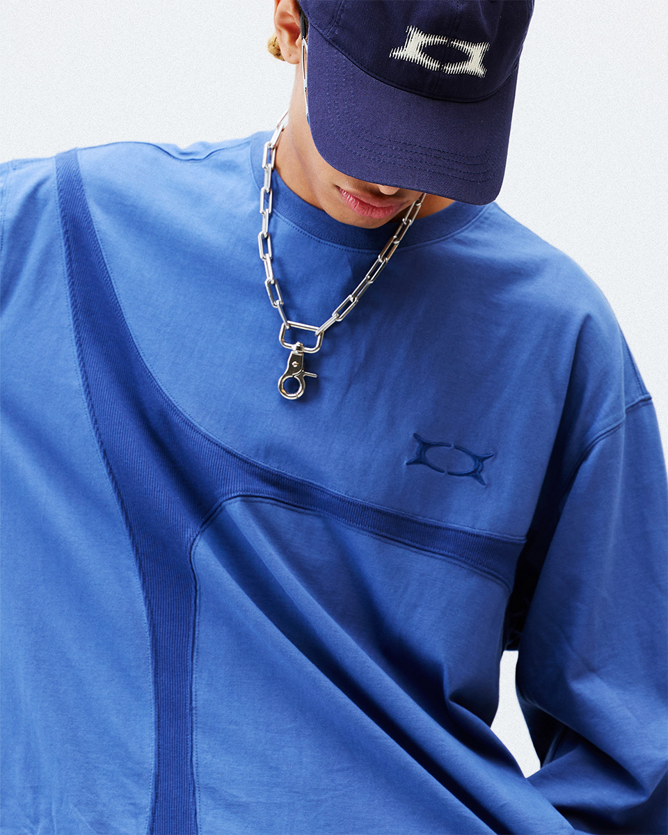 ◆24AW CRITIC WORMHOLE INCISION LONG SLEEVE T-SHIRT/2色◆ 크리틱(CRITIC) WORMHOLE INCISION LONG SLEEVE T-SHIRT LIGHT