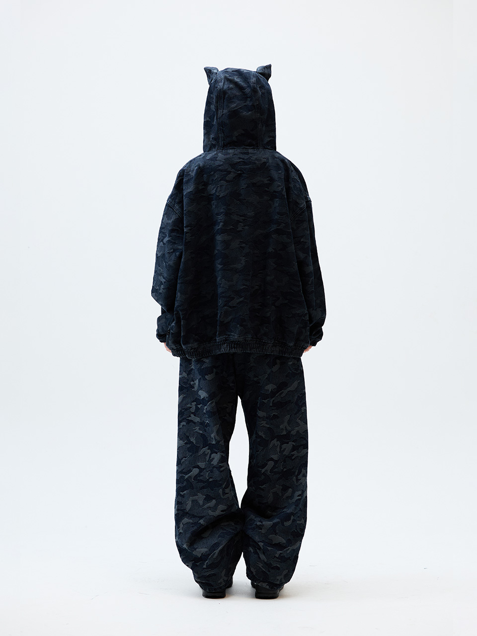 크리틱(CRITIC) DEVIL EARS CAMO WASHING SET UP DENIM HOODY