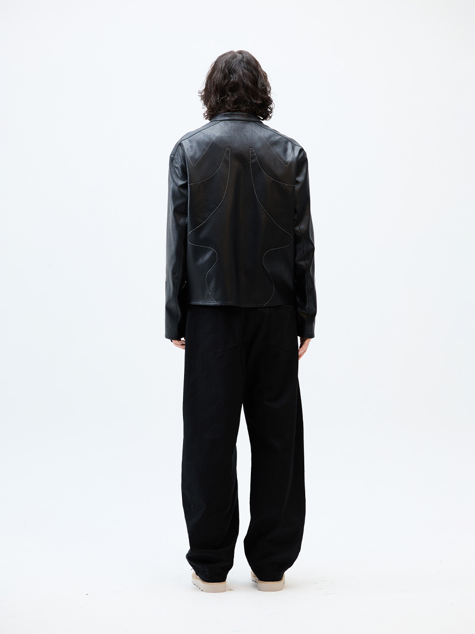 パンツ CRITIC WORMHOLE STUD PANTS BLACK CTPTEC002BK 크리틱(CRITIC) WORMHOLE STUD PANTS BLACK - 사이즈 & 후기