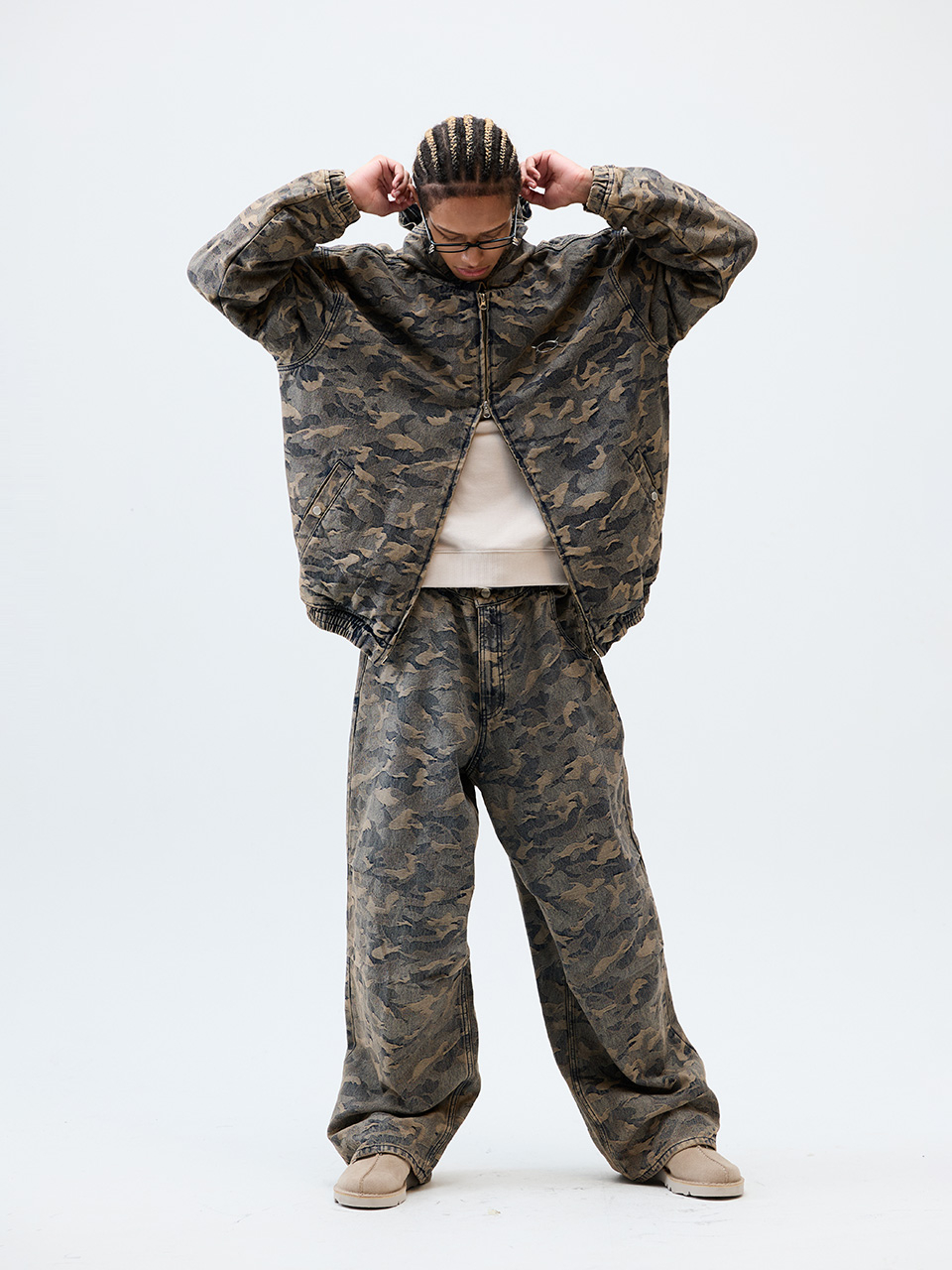 CRITICのCAMO WASHING 4 TUCK SET UP DENIM PANTS 全2色 MUSINSA | CRITIC CAMO WASHING 4 TUCK SET UP DENIM PANTS BEIGE