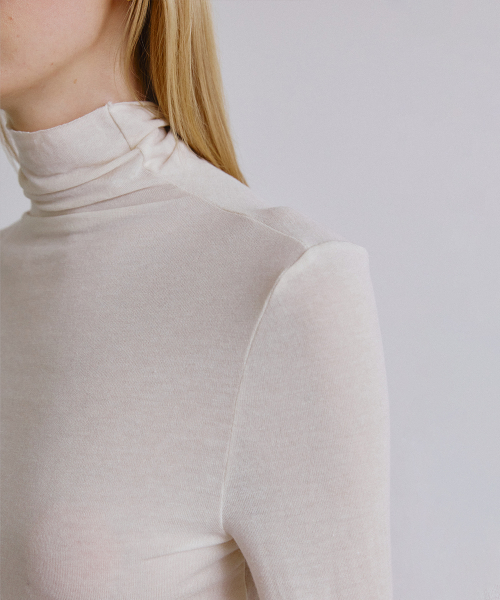 Line detail wool pola_IVORY