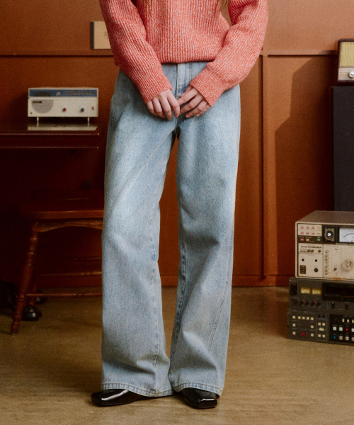 Diagonal Relaxed Denim Pants (WASHED BLUE)