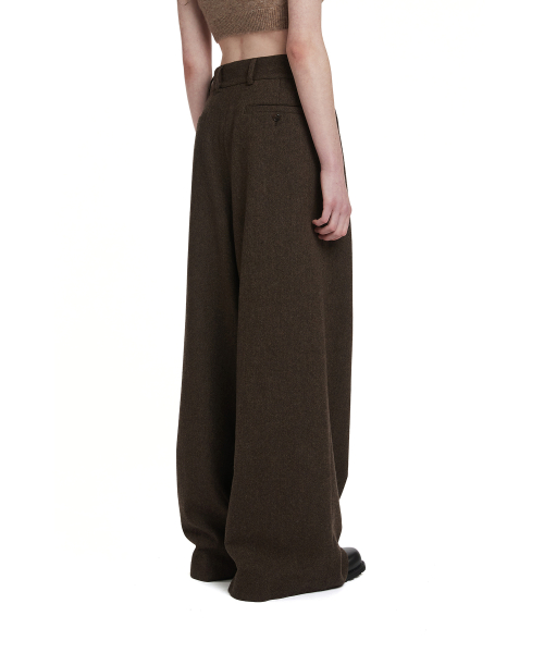 Pleated Trousers_Brown