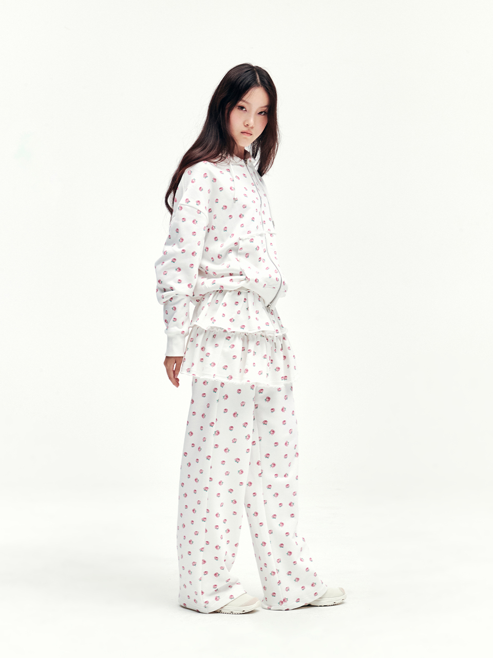 MUSINSA | YOUHEE FLOWER PATTERN HOOD ZIP-UP WHITE