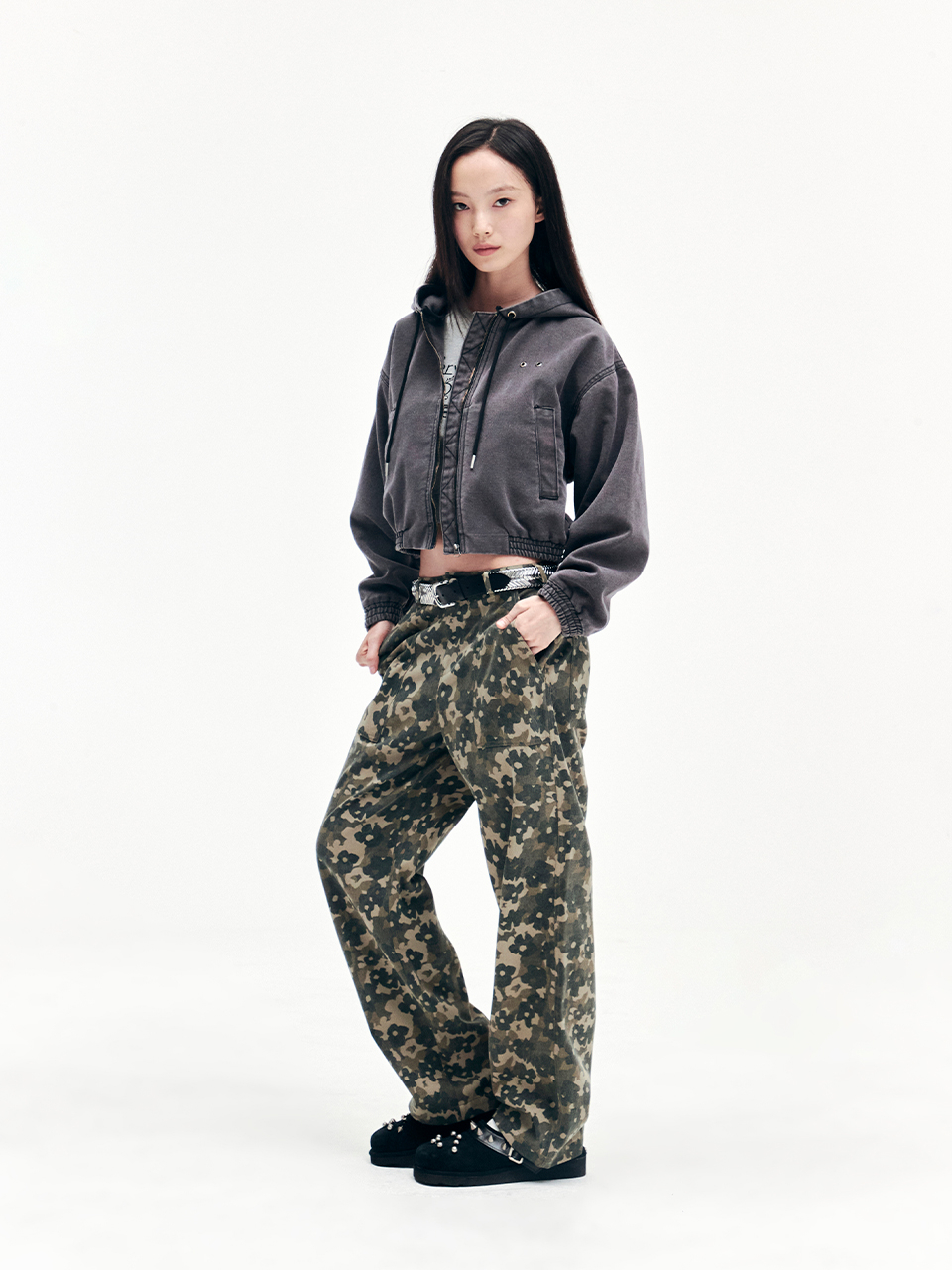 【YOUHEE】WASHED DENIM HOODIE JUMPER MUSINSA公式 | YOUHEE WASHED DENIM HOODIE JUMPER CHARCOAL