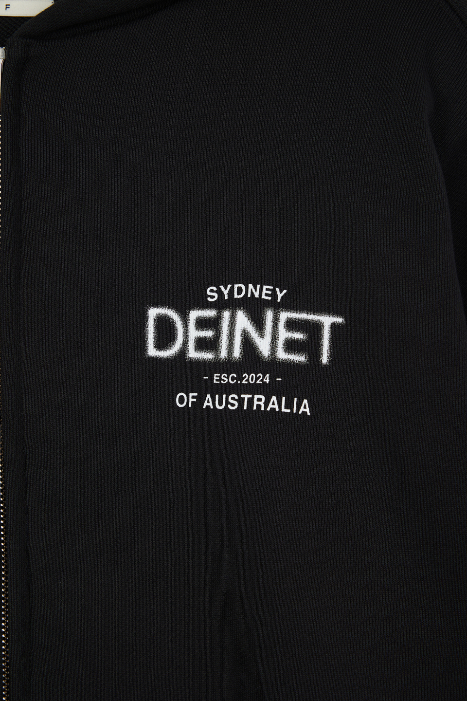 다이닛(DEINET) LOST IN SYDNEY ZIP-UP HOODIE IN BLACK