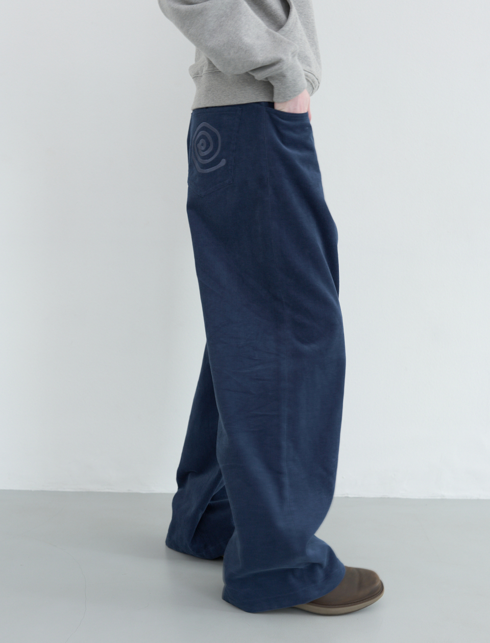 ◇ENZO BLUES◇ Corduroy Wide Pants Deep Blue MUSINSA | ENZO BLUES Corduroy Wide Pants (Deep Blue)