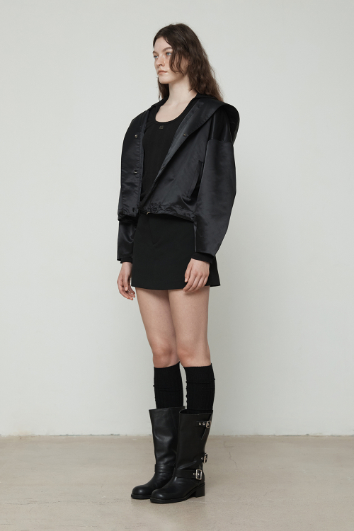 Полуоверсайз куртка с капюшоном [Black]