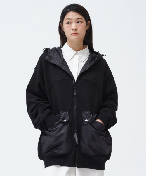 COLOR BLOCK HIGH NECK JUMPER (BLACK)