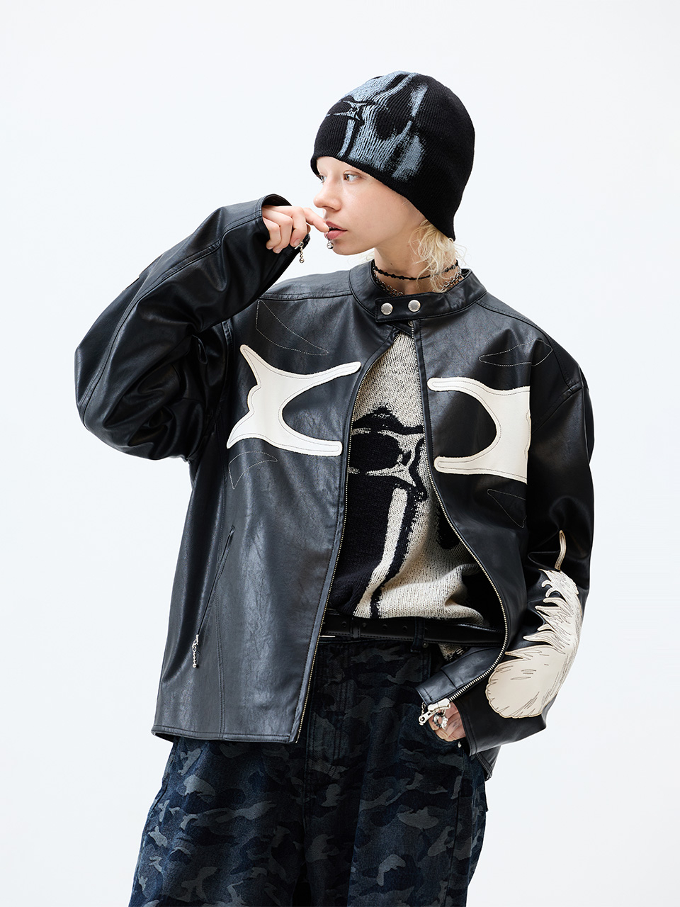 MUSINSA公式 | CRITIC VINTAGE WORMHOLE LONG SLEEVE KNIT BLACK