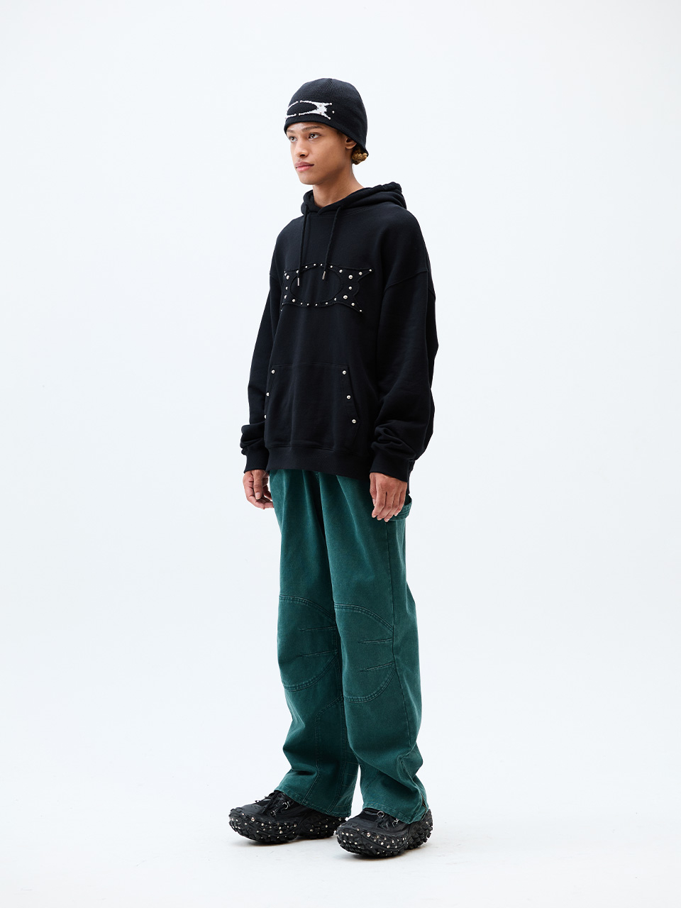 MUSINSA | CRITIC WORMHOLE STUD HOODIE BLACK