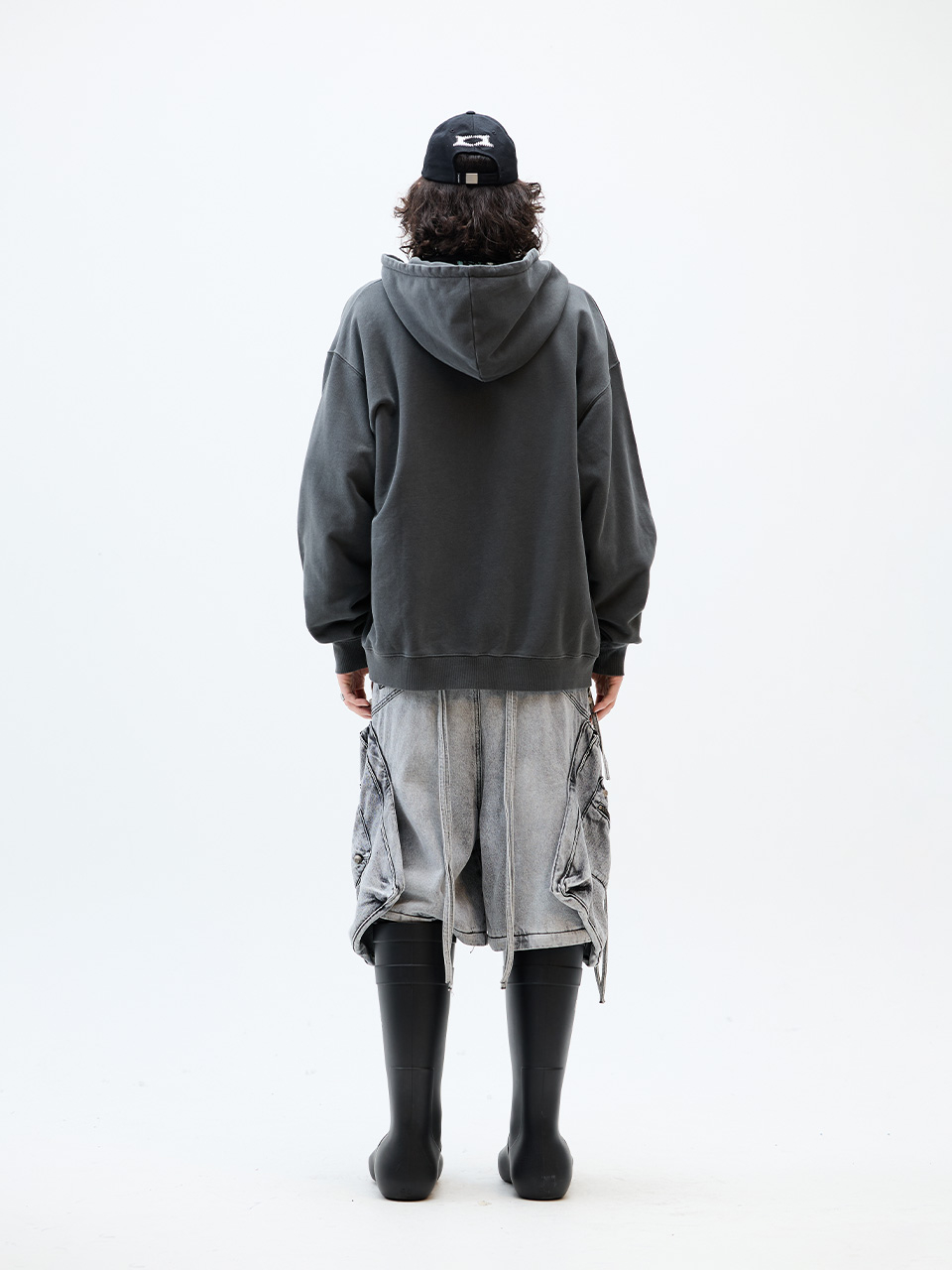 MUSINSA | CRITIC PIGMENT GHOST HOODIE ZIP-UP CHARCOAL