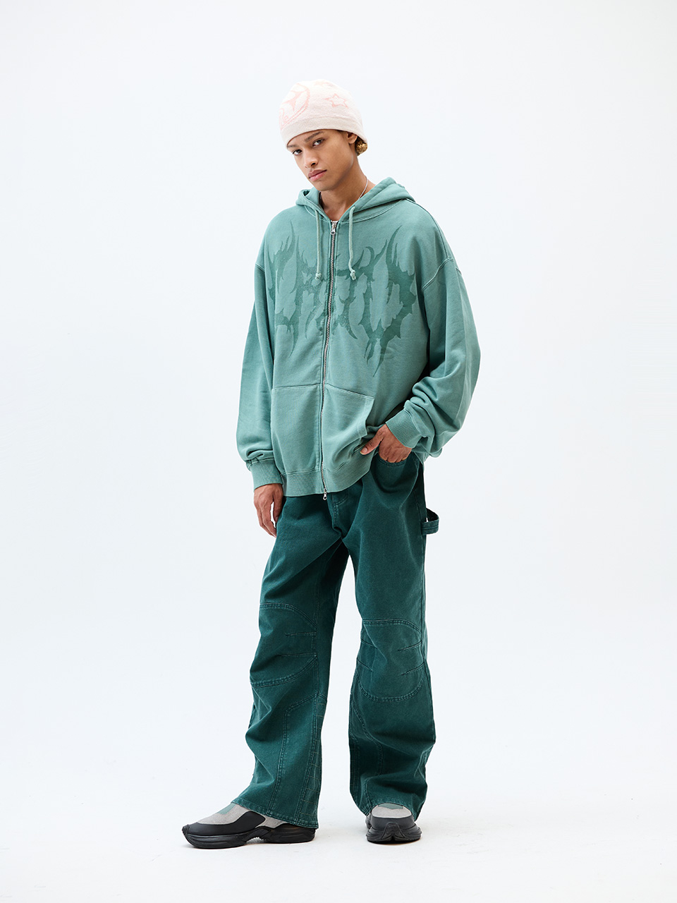 CRITICのPIGMENT GHOST HOODIE ZIP-UP 全2色 MUSINSA | CRITIC PIGMENT GHOST HOODIE ZIP-UP CHARCOAL
