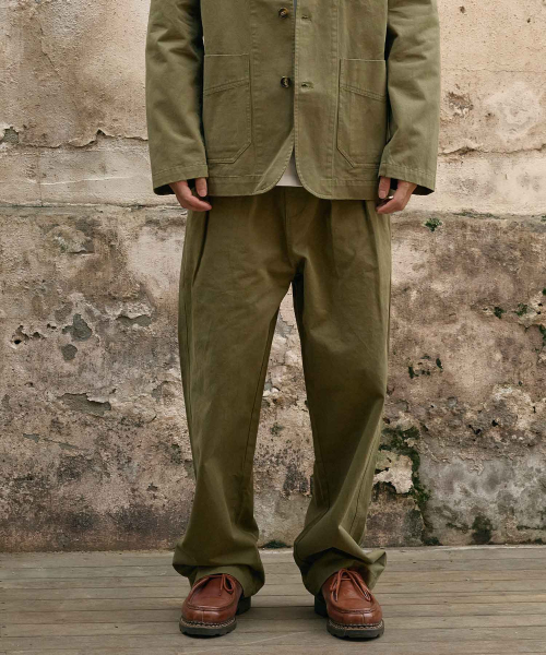 Плотные хлопковые брюки с одной складкой_Olive