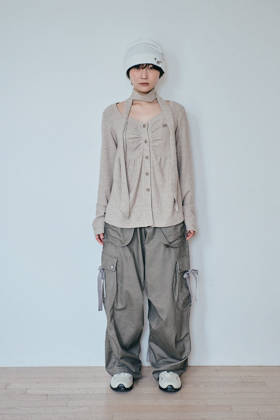 【hug your skin】 Multi cargo pants /追跡付 MUSINSA公式 | HUG YOUR SKIN Multi Cargo Pants (Khaki)