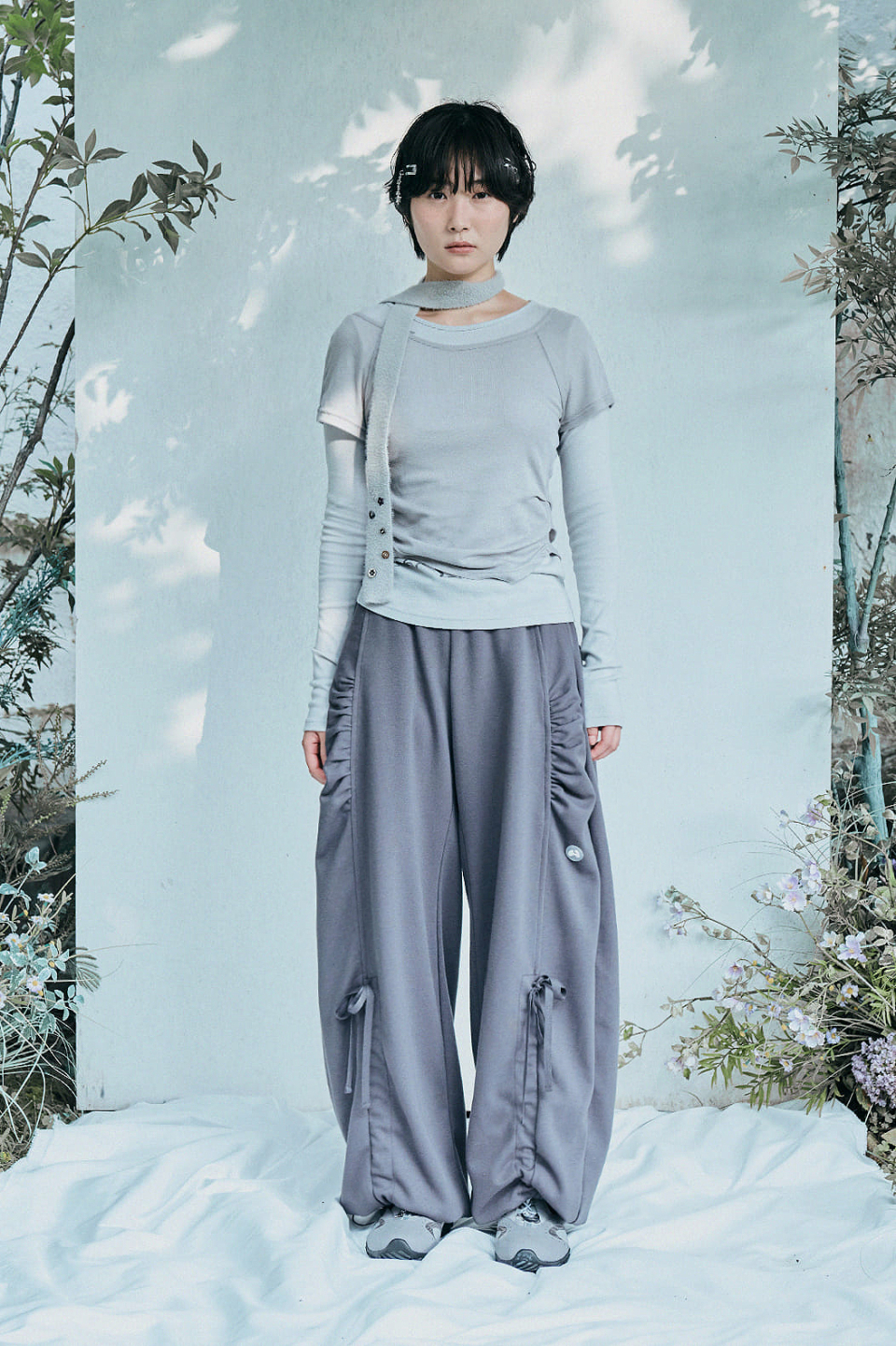 MUSINSA | HUG YOUR SKIN Layered Star T-Shirt (Grey)