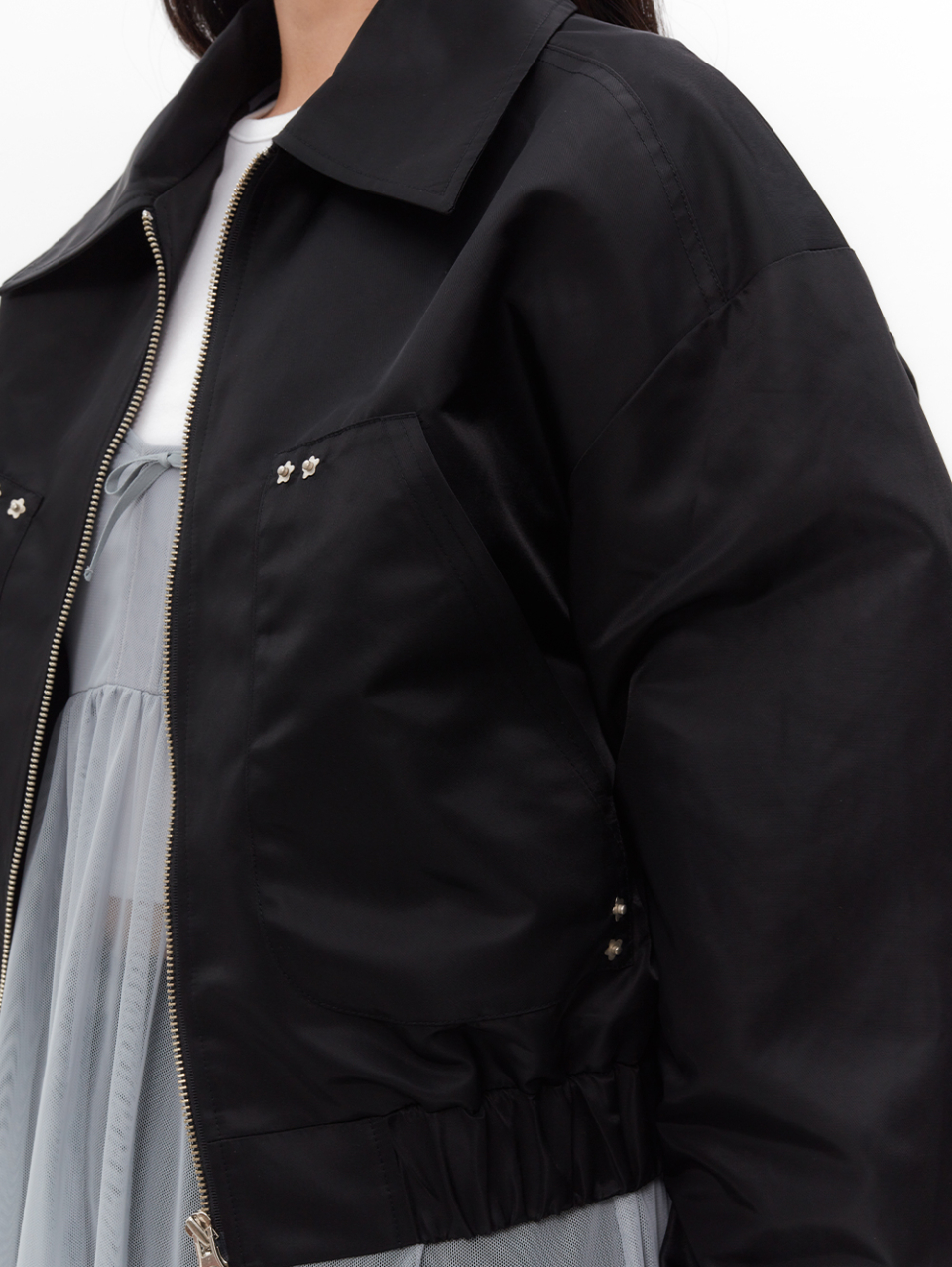 MUSINSA公式 | TUOMIO RUFFLE BOMBER JACKET [BLACK]
