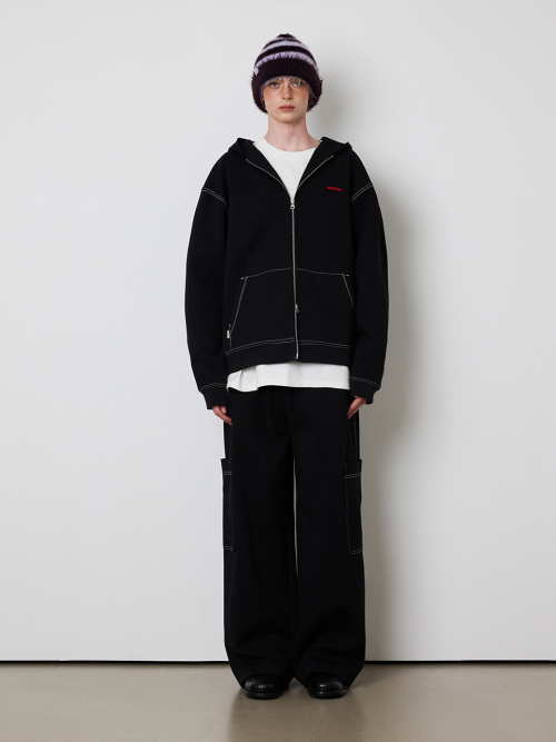 [UNISEX] STITCH POCKET ZIP UP HOODIE - BLACK