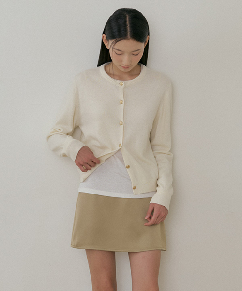 gold button knit cardigan-ivory