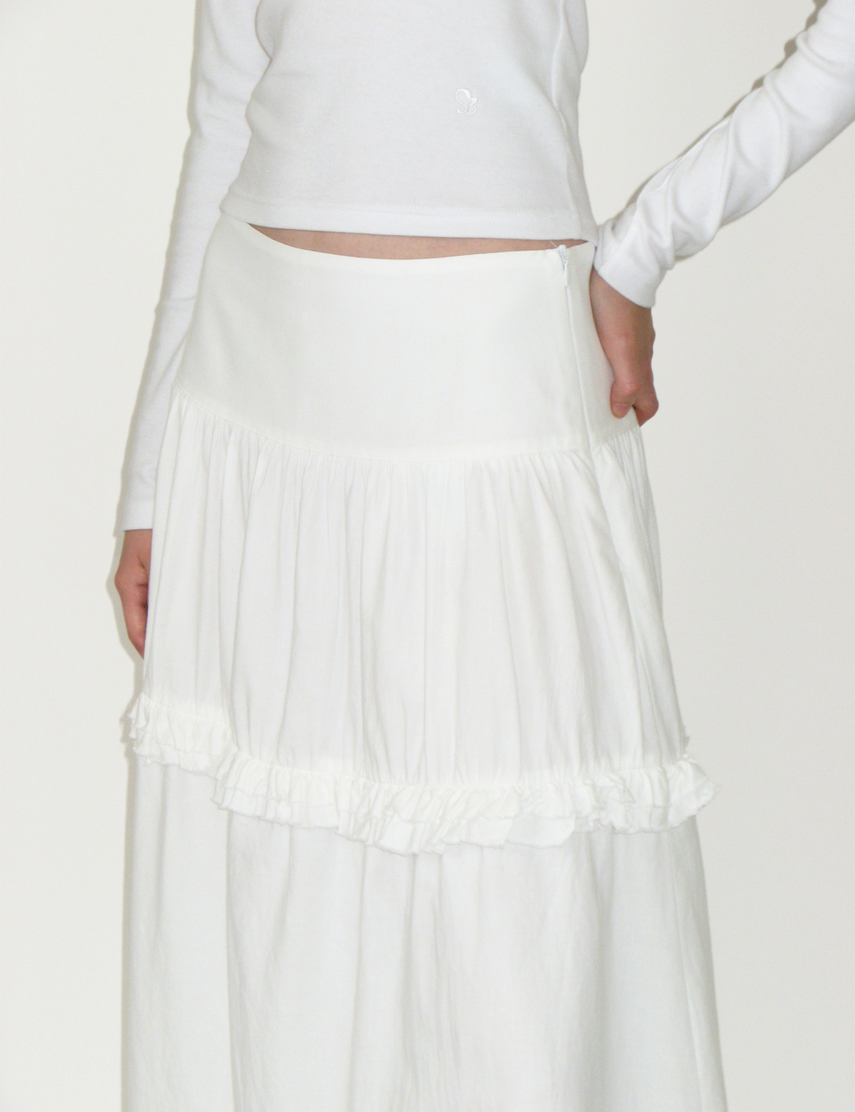 【SUNBURN PROJECT】韓国人気★ Frill Maxi Skirt MUSINSA | SUNBURN PROJECT Frill Maxi Skirt, WHITE