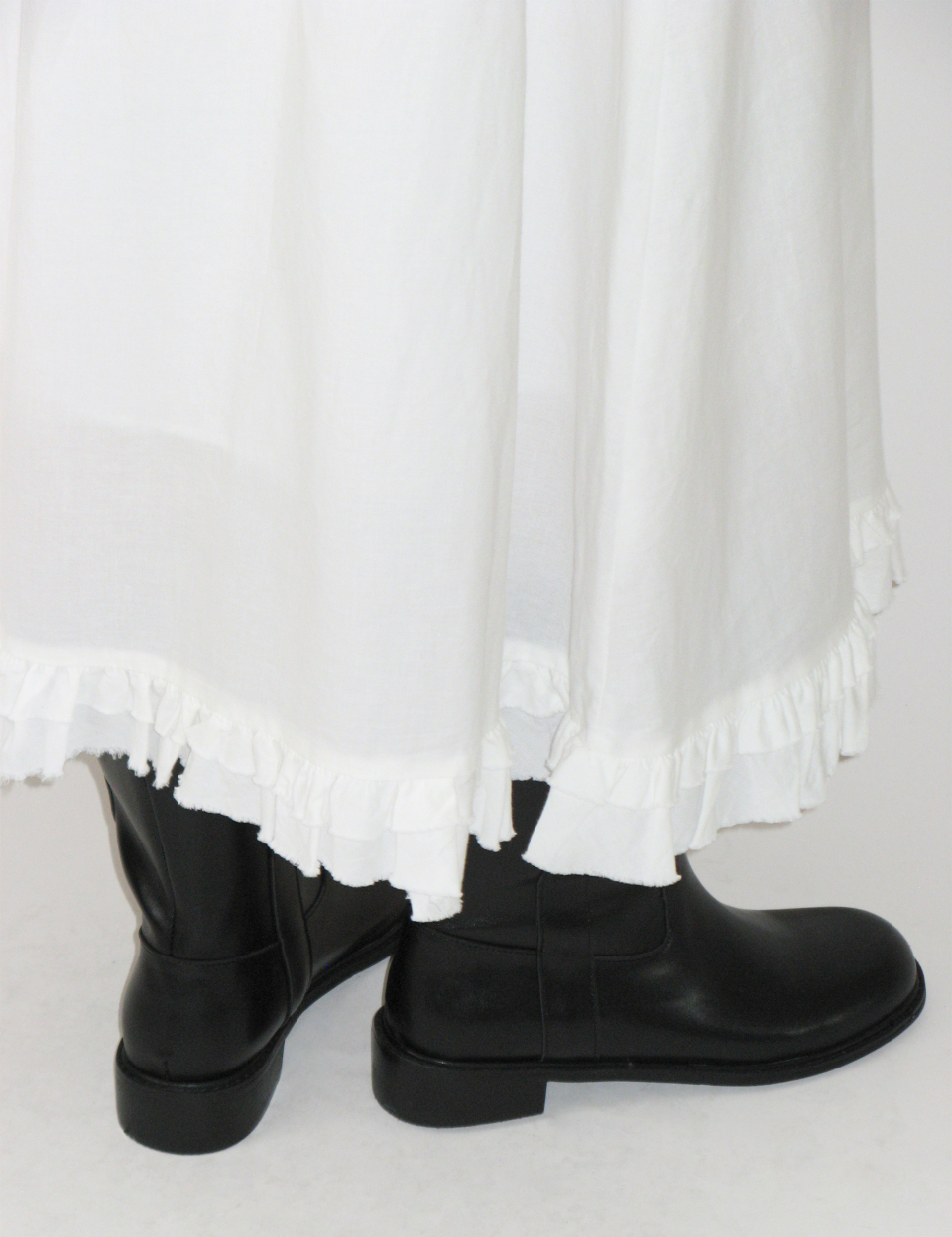 MUSINSA | SUNBURN PROJECT Frill Maxi Skirt, WHITE