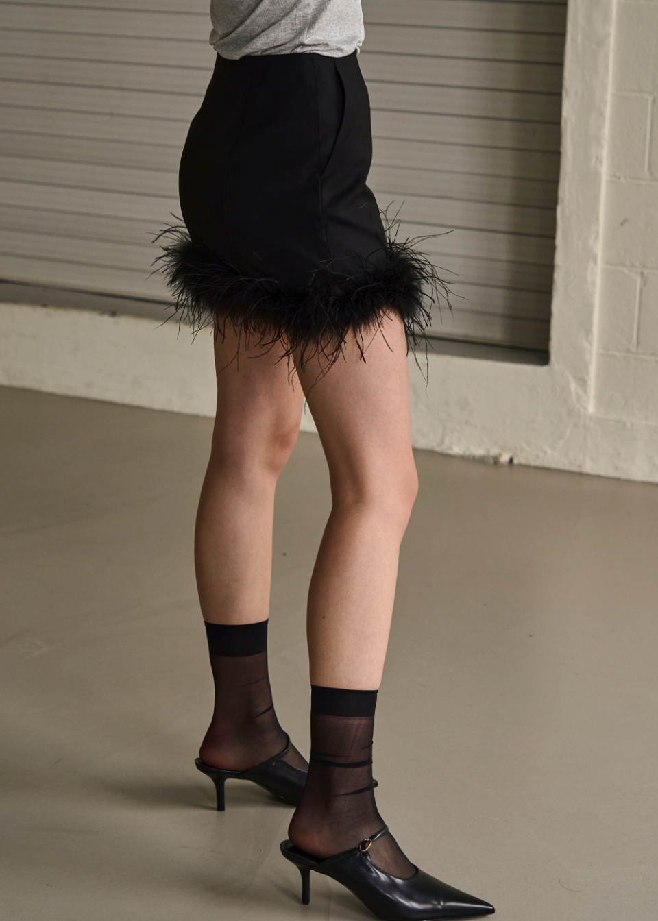 韓国商品/SIGREAT FUR TRIMMING MINI SKIRT MUSINSA | SIGREAT Fur trim mini skirt