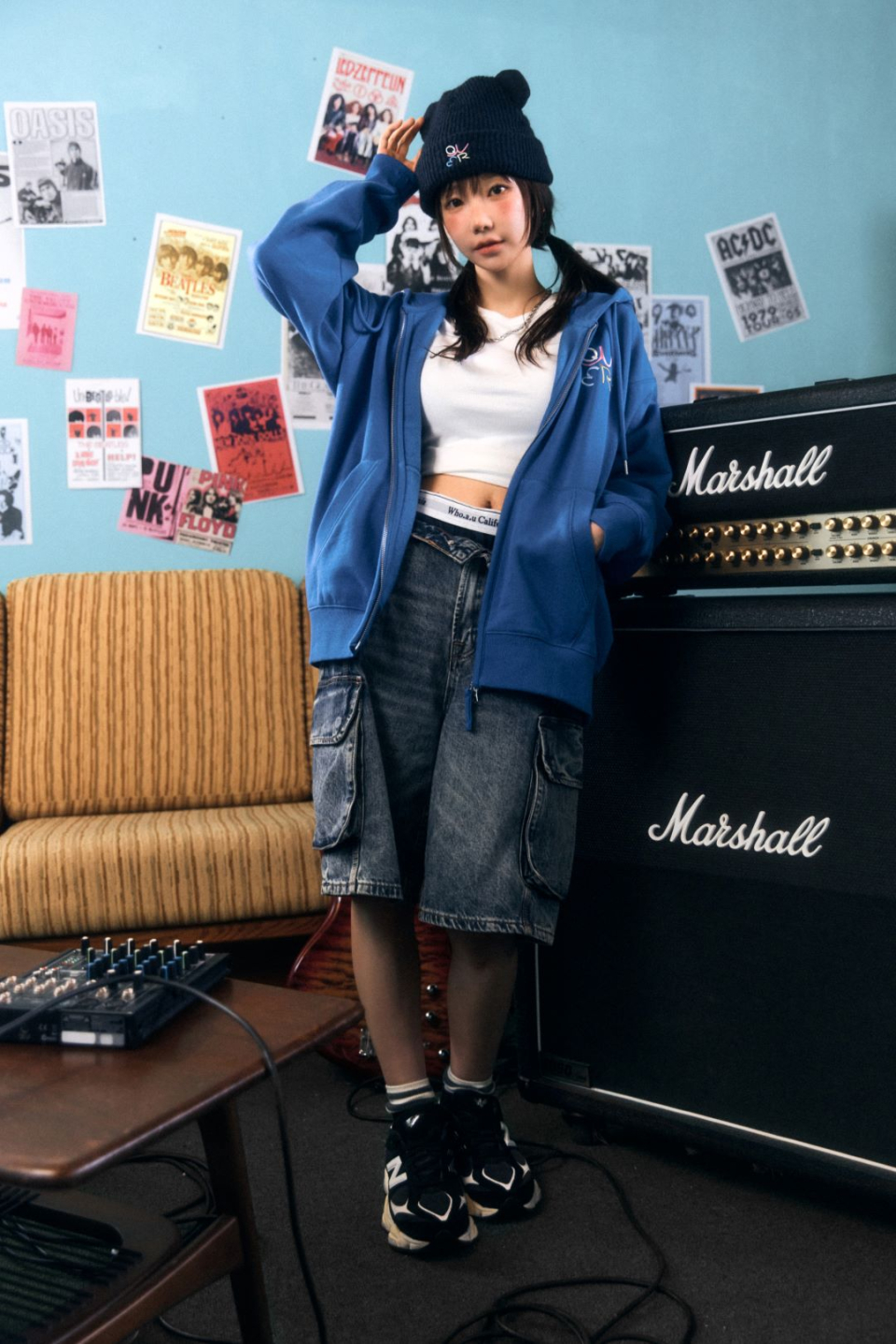 [QWER X WAU] Signature Hood Zip-up / WHMZE4T91U 상세 이미지 7