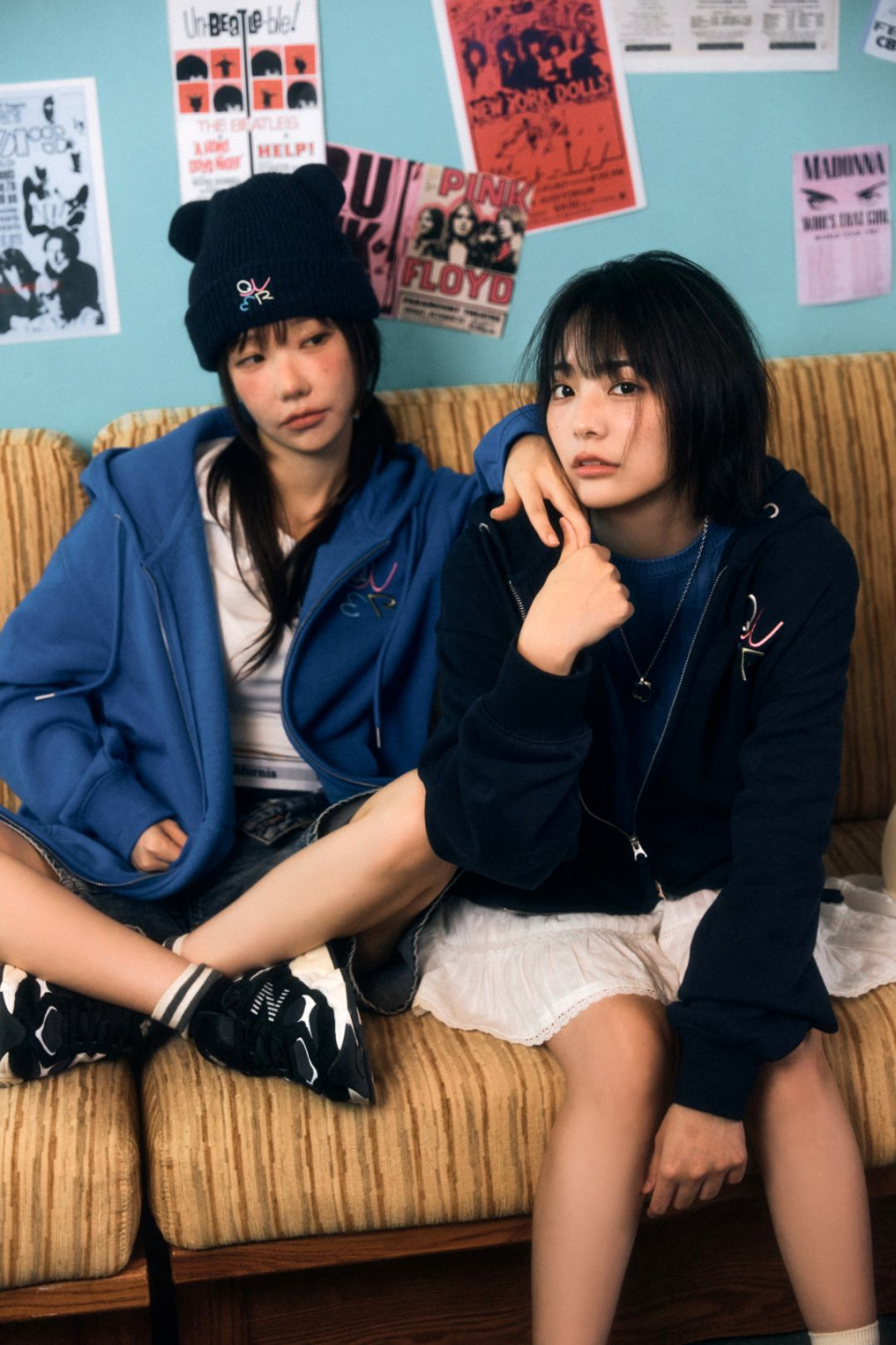 [QWER X WAU] Signature Hood Zip-up / WHMZE4T91U 상세 이미지 5