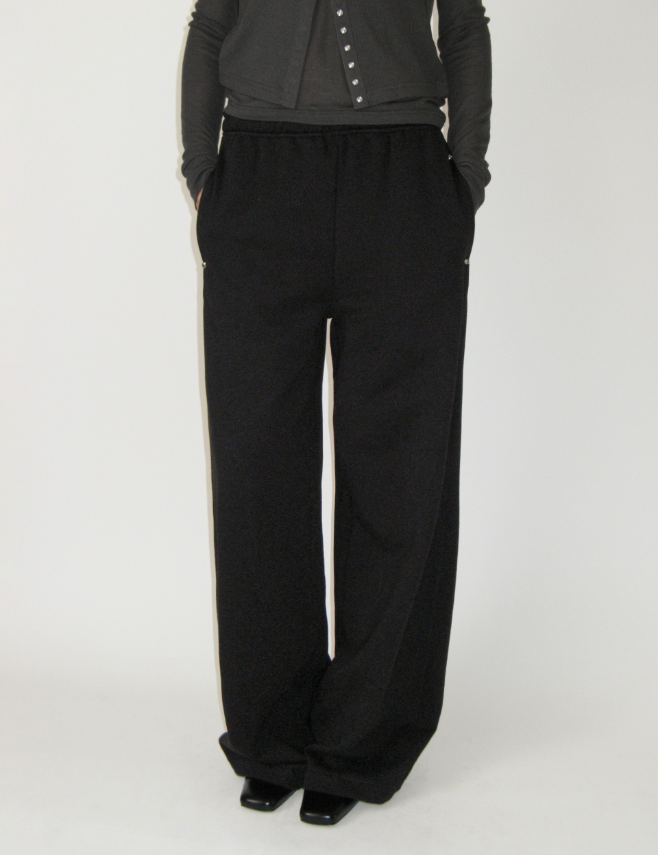 MUSINSA | SUNBURN PROJECT Rivet Wide Sweatpants, BLACK