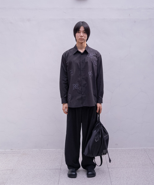 Dancing flower shirt (black)