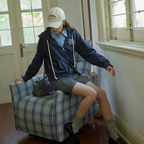 SR_Simpleretro embroidered hood zipup