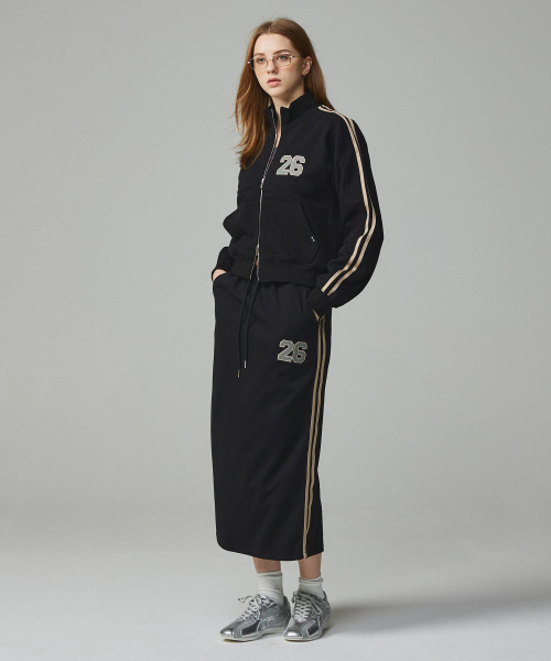 Спортивное укороченное худи на молнии с вышивкой 26 Black