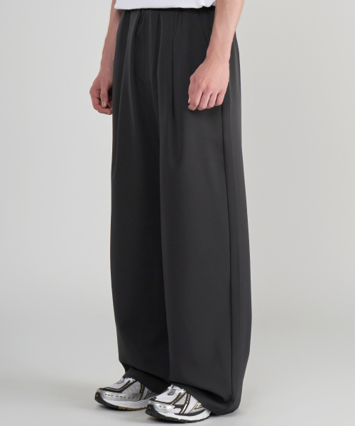One-tuck wide banding slacks 3 Colors