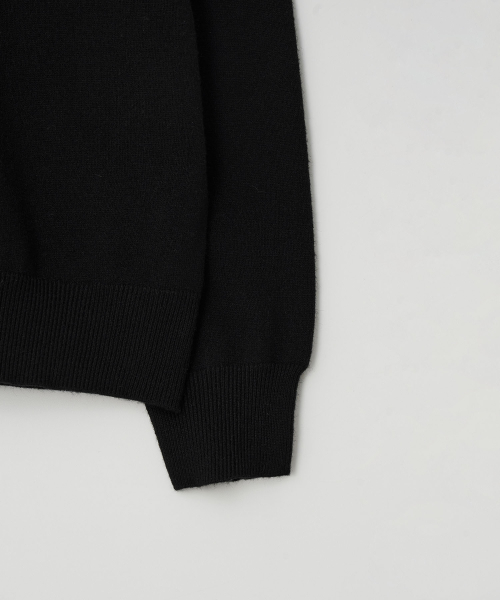 Wholegarment Cashlike Round Knit_Black