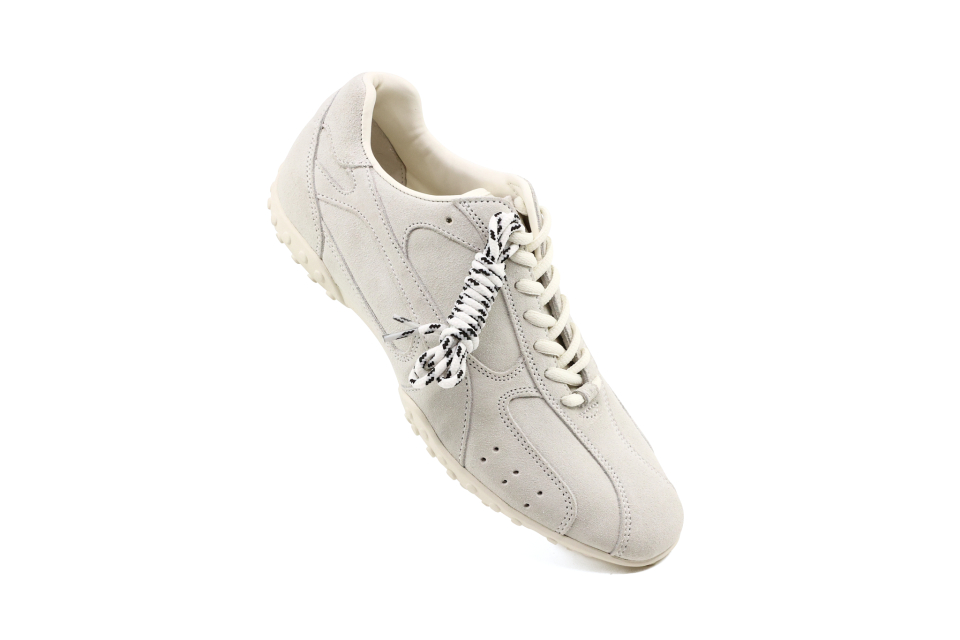 MUSINSA | YASE Spider Suede Sneakers Stone