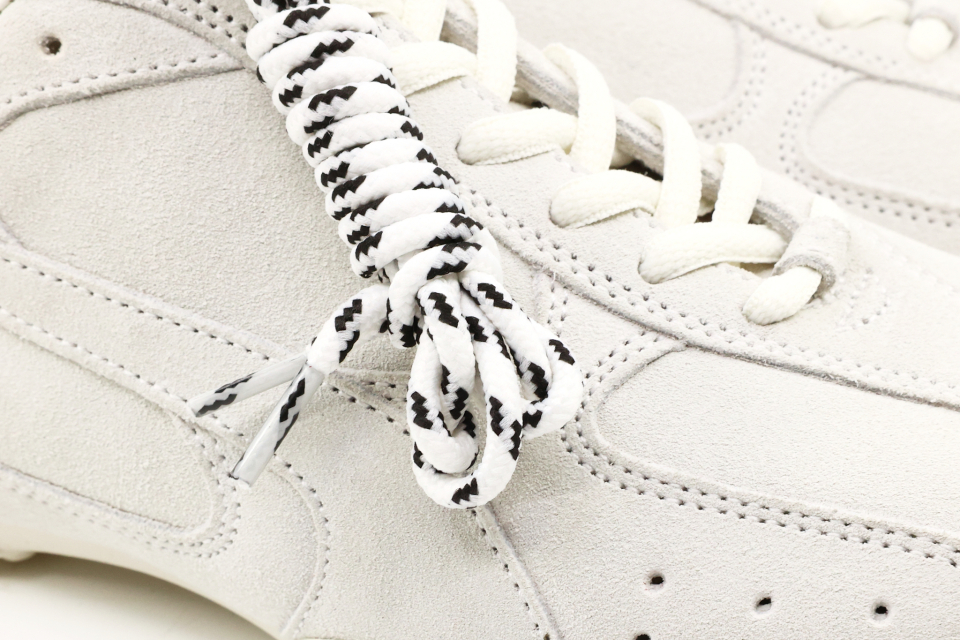 MUSINSA | YASE Spider Suede Sneakers Stone